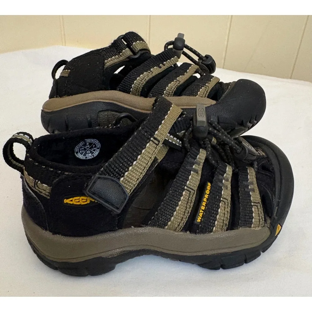Keen Newport H2 Kids Sandals Black Olive Green Waterproof Shoes Size 8 Toddler - Picture 5 of 9